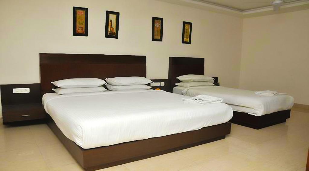 Hotel Central Park Ongole Exterior photo
