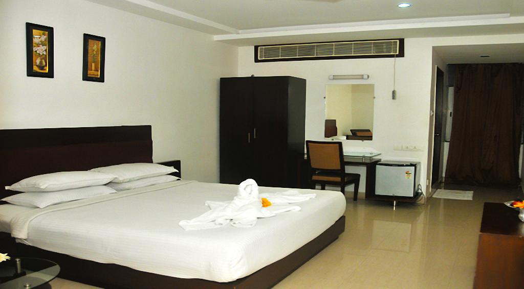 Hotel Central Park Ongole Exterior photo