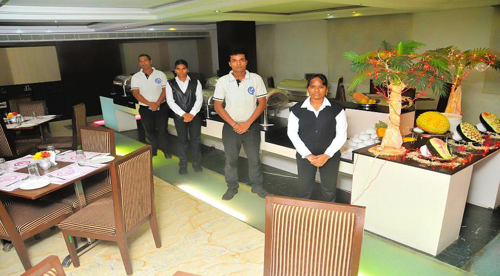 Hotel Central Park Ongole Exterior photo